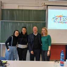 pan Kreisher s asistentkou a učitelkami