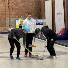 curling